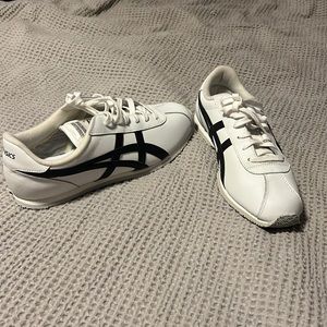 ASICS sneakers never worn